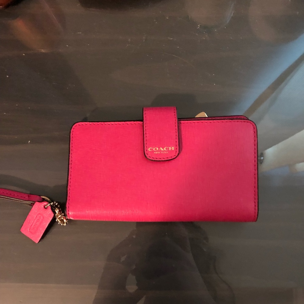 NWOT Coach Wristlet